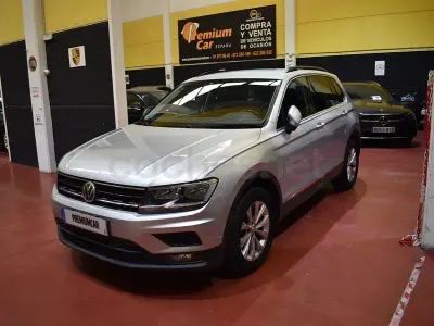 Usado VW Tiguan Advance 150 CV (110 kW) 2018 Gris / plata SUV