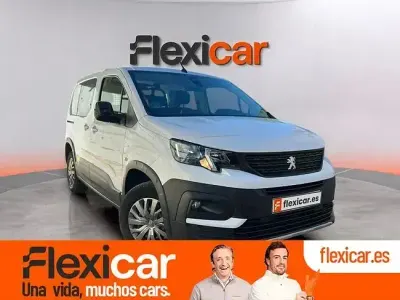 Usado Peugeot Rifter Active 102 CV (75 kW) 2023 Blanco Monovolumen