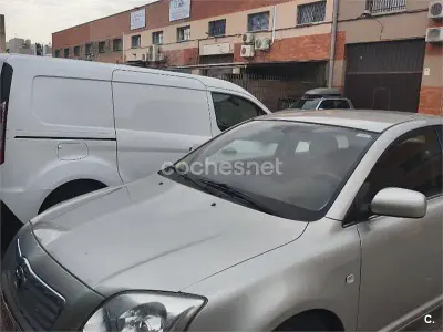 Usado Toyota Avensis