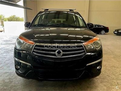 Usado SsangYong Rodius Limited 155 CV (114 kW) 2013 Negro Monovolumen