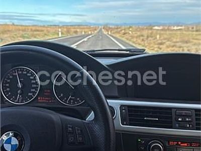 Usado BMW 318 143 CV (105 kW) 2011 Blanco Berlina