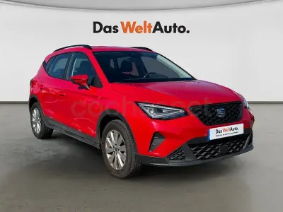 Usado Seat Arona Style 110 CV (80 kW) 2022 Rojo SUV