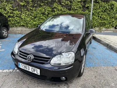 Usado VW Golf IV Sportline 105 CV (77 kW) 2005 Negro Berlina
