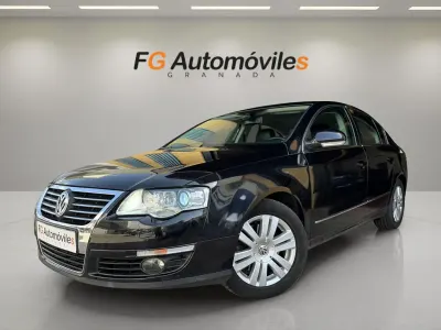 Begagnad VW Passat Highline 140 HK (102 kW) 2008 Svart Sedan