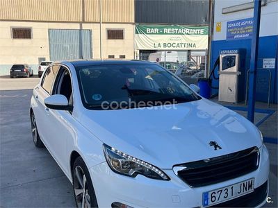 Blanco Usado 2016 Peugeot 308 Allure Berlina | 9999 € (Precio justo)