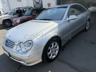 Usado Mercedes CLK200 Elegance 163 CV (119 kW) 2004 Gris / plata Coupe