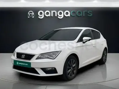 Używany Seat Leon Style 131 KM (96 kW) 2019 Biały Sedan/Limuzyna