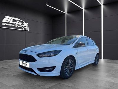 Usado Ford Focus ST-Line 125 CV (91 kW) 2018 Blanco Berlina