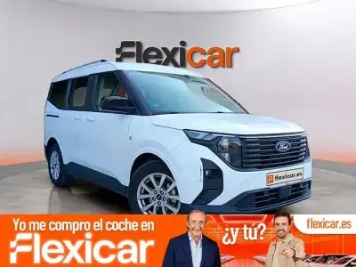 Usado Ford Tourneo Courier Titanium 125 CV (91 kW) 2024 Blanco Monovolumen