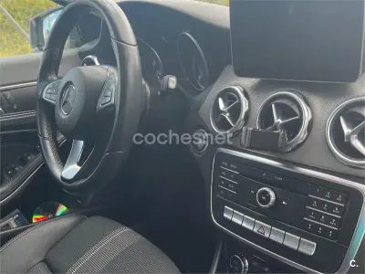 Usado Mercedes GLA220 177 CV (130 kW) 2018 Gris / plata SUV