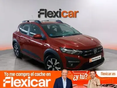 Usado Dacia Sandero Essentiel 101 CV (74 kW) 2021 Rojo Berlina