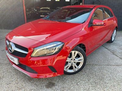 Occasion Mercedes A200 Style 136 PK (100 kW) 2016 Rood Sedan
