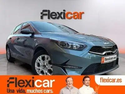 Usado Kia Ceed 120 CV (88 kW) 2022 Verde Utilitario