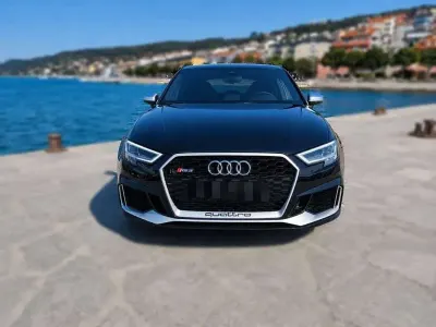 Usado Audi RS3 Sportback 400 CV (294 kW) 2019 Negro Utilitario