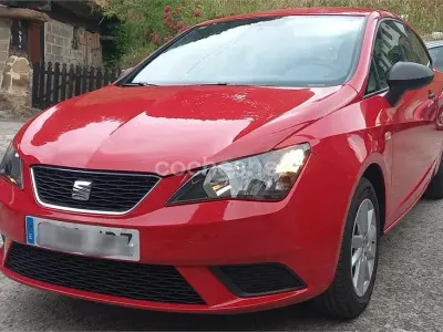 Usado Seat Ibiza SC Reference 75 CV (55 kW) 2016 Rojo Utilitario