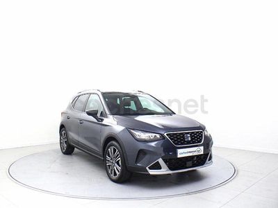 Usado Seat Arona Xperience 115 CV (84 kW) 2025 Gris / plata SUV