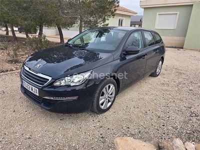 Usado Peugeot 308 SW Style 110 CV (80 kW) 2015 Azul Familiar