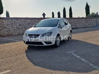 Usado Seat Ibiza Style 105 CV (77 kW) 2013 Blanco Berlina