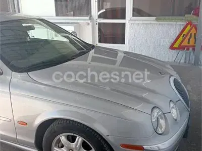 Usado Jaguar S-Type Executive 238 CV (175 kW) 2007 Gris / plata Berlina