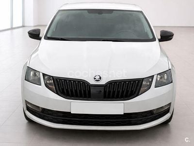 Usado Skoda Octavia Ambition 150 CV (110 kW) 2020 Blanco Berlina