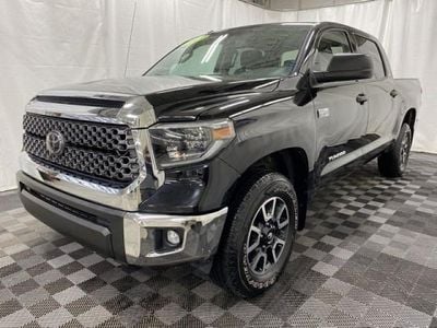 Usado Toyota Tundra SR5 381 CV (280 kW) 2018 Negro Recogida