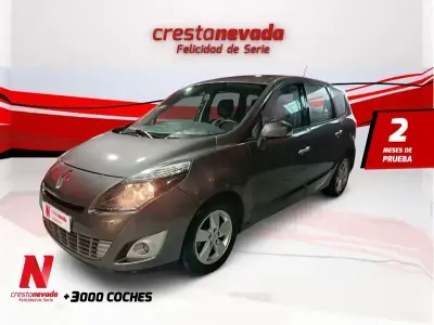 Usado Renault Grand Scénic Dynamique 131 CV (96 kW) 2011 Gris