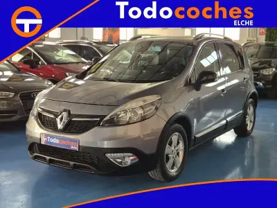 Usado Renault Scénic III XMOD 110 CV (80 kW) 2014 Gris / plata Monovolumen