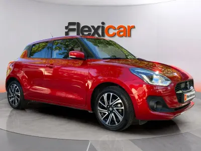 Usado Suzuki Swift GLX 83 CV (61 kW) 2023 Rojo Utilitario