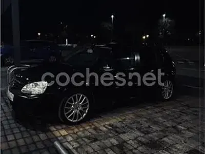 Usado VW Golf IV Highline 140 CV (102 kW) 2004 Negro Berlina