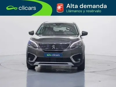 Usado Peugeot 5008 Allure 131 CV (96 kW) 2019 Verde SUV