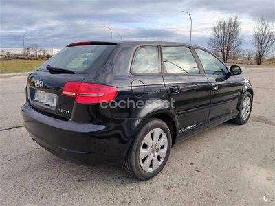 Usado Audi A3 Ambiente 140 CV (102 kW) 2010 Negro Berlina