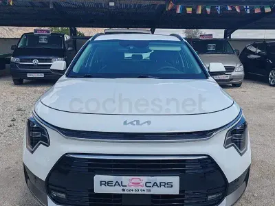 Usado Kia Niro 141 CV (103 kW) 2023 Blanco SUV