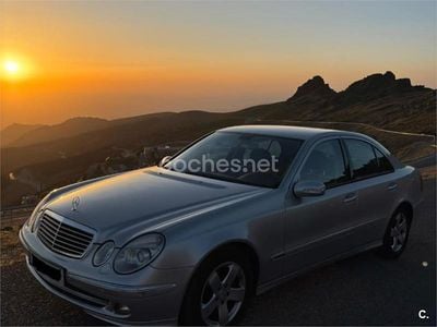 Gris / plata Usado 2006 Mercedes E280 Avantgarde Berlina | 8950 € (Precio justo)
