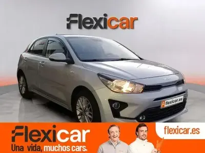 Usado Kia Rio 84 CV (61 kW) 2021 Gris