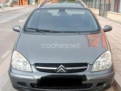Usado Citroën C5 Exclusive 110 CV (80 kW) 2004 Beige Familiar