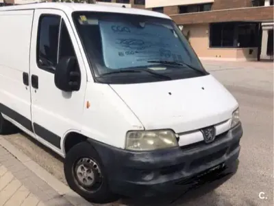 Usado Peugeot Boxer 107 CV (78 kW) 2004 Blanco Van