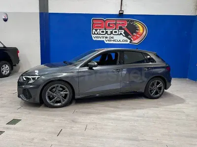 Usado Audi A3 S-Line 116 CV (85 kW) 2021 Gris / plata Berlina