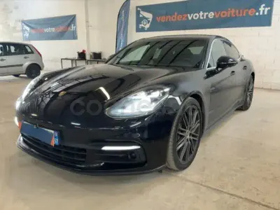 Käytetty Porsche Panamera 4S 422 HP (310 kW) 2017 Musta Sedan