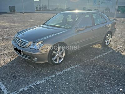 Beige Usado 2006 Mercedes C200 Elegance Berlina | 5800 € (Precio justo)