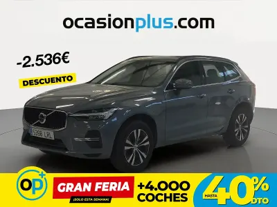 Usado Volvo XC60 Momentum 197 CV (144 kW) 2021 Gris SUV