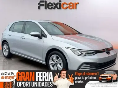 Usado VW Golf VIII 110 CV (80 kW) 2022 Gris Utilitario