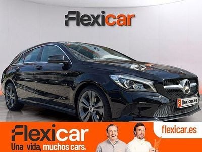 Usado Mercedes CLA180 Shooting Brake 122 CV (89 kW) 2018 Negro Familiar