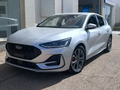 Usado Ford Focus ST-Line 125 CV (91 kW) 2024 Gris