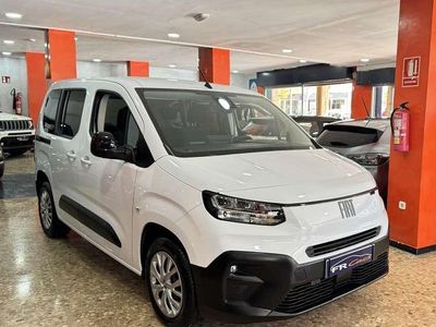 Usado Fiat Doblò 102 CV (75 kW) 2025 Blanco Monovolumen