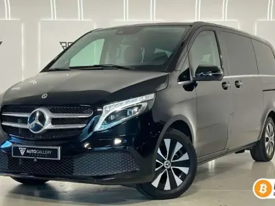 Usado Mercedes V220 Avantgarde 163 CV (119 kW) 2022 Negro Monovolumen