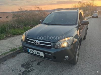 Käytetty Toyota RAV4 Premium 177 HP (130 kW) 2009 Sininen Katumaasturi