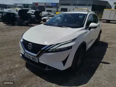 Usado Nissan Qashqai Acenta 140 CV (102 kW) 2022 Blanco SUV