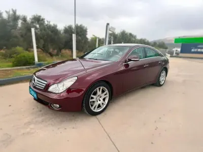 Usado Mercedes CLS350 224 CV (164 kW) 2005 Burdeos Coupe