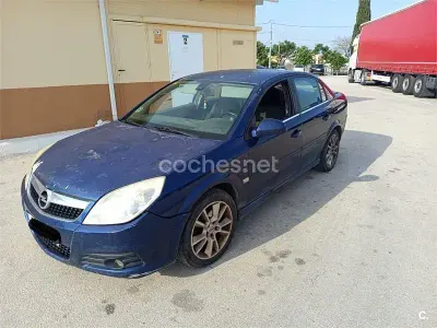 Używany Opel Vectra Elegance 100 KM (73 kW) 2005 Niebieski Sedan/Limuzyna