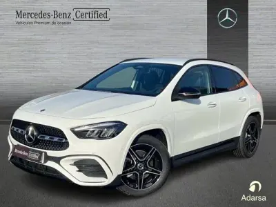 Usado Mercedes GLA200 150 CV (110 kW) 2025 Blanco polar SUV